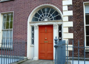 Dublin: orange door