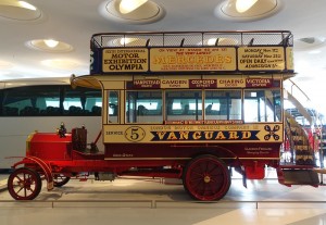 London Bus: ein Vorläufer des roten Doppeldeckers, Mercedes-Benz Museum Stuttgart