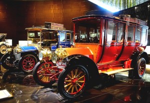 Oldtimer im Mercedes-Benz Museum Stuttgart