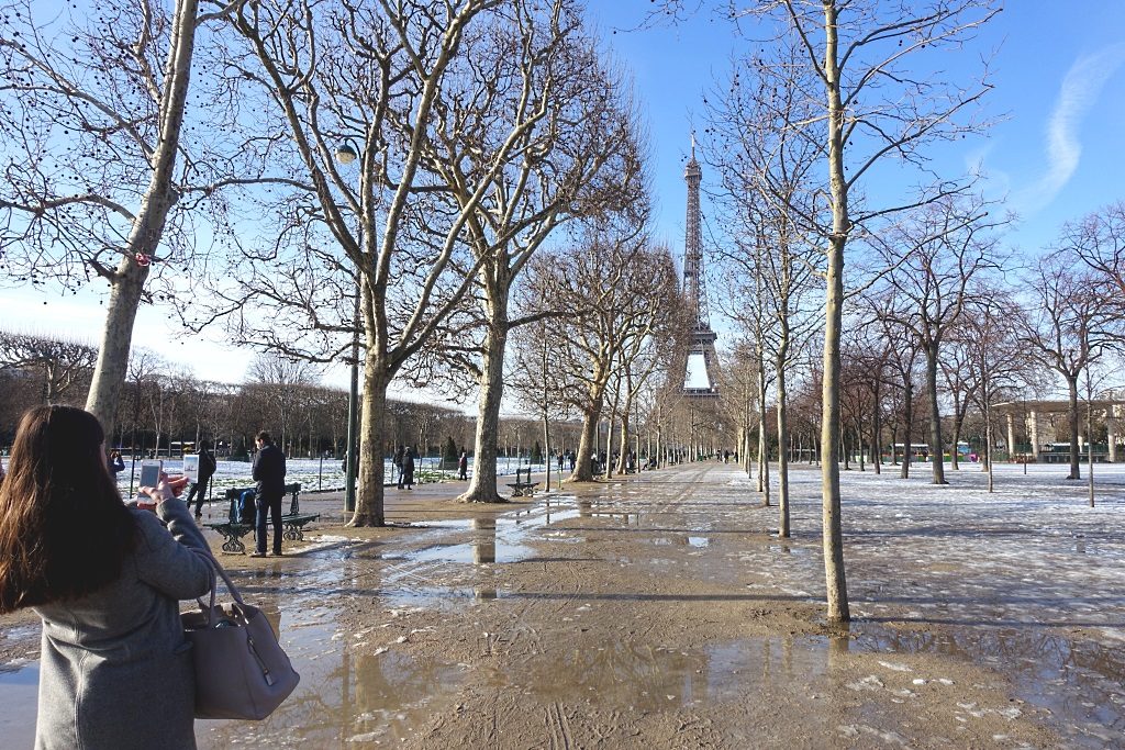 Paris neige: Tour Eiffel, Champ de Mars