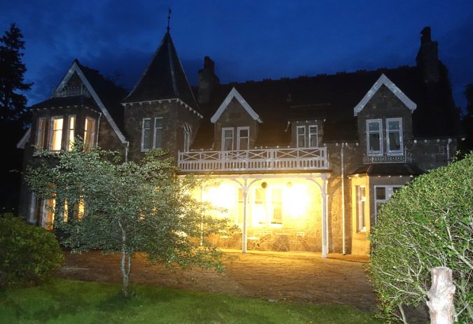 Struan Hall
