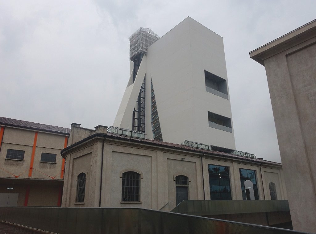 Fondazione Prada Milano: Torre