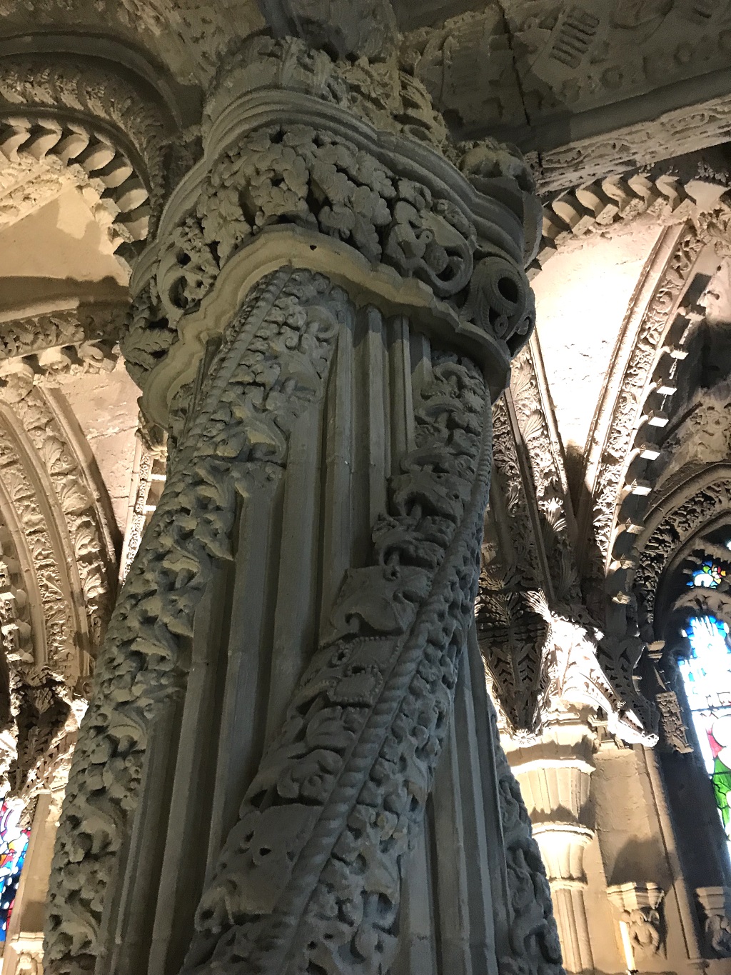 Rosslyn Chapel: der legendenumwobene "Apprentice Pillar"