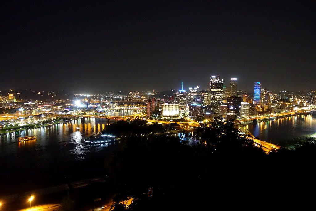 Pittsburgh skyline by night